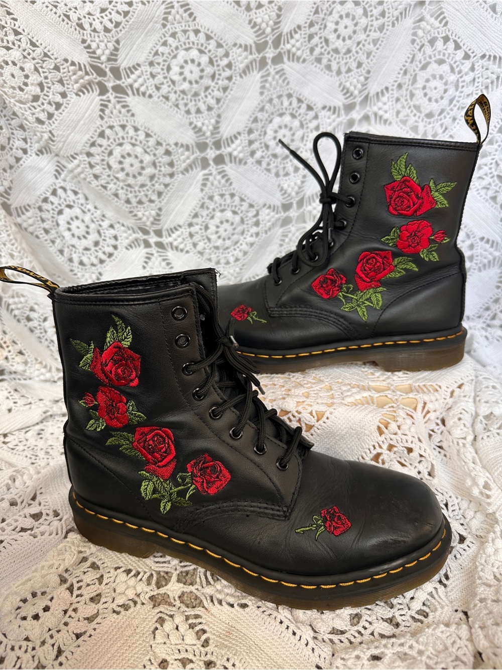 Doc Martens 1460 Vonda Rose Embroidered Boots Leather Women’s Size 11